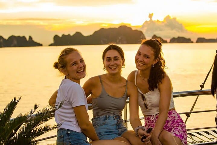 Lan Ha Bay Sunset Boat Tour from Cat Ba — Kayak, Swim & Cai Beo Floating Village