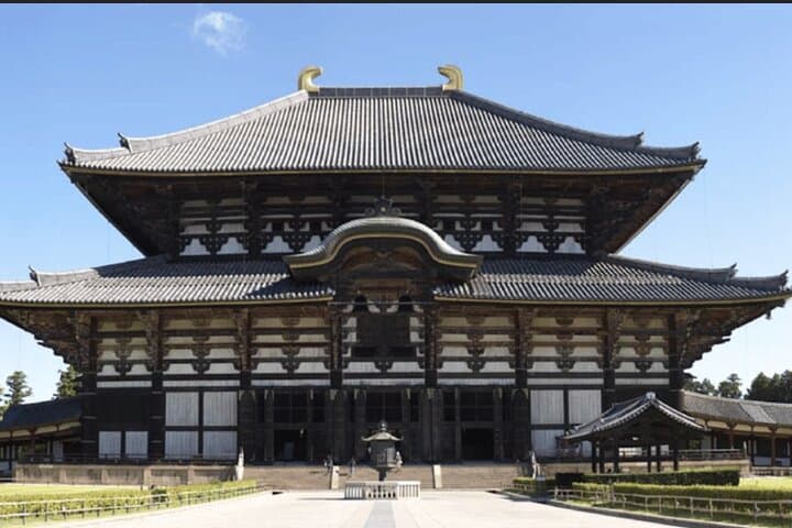 Explore Nara in Five Hours: Todai-ji, Deer Park, Kasuga Taisha & Naramachi photo 3