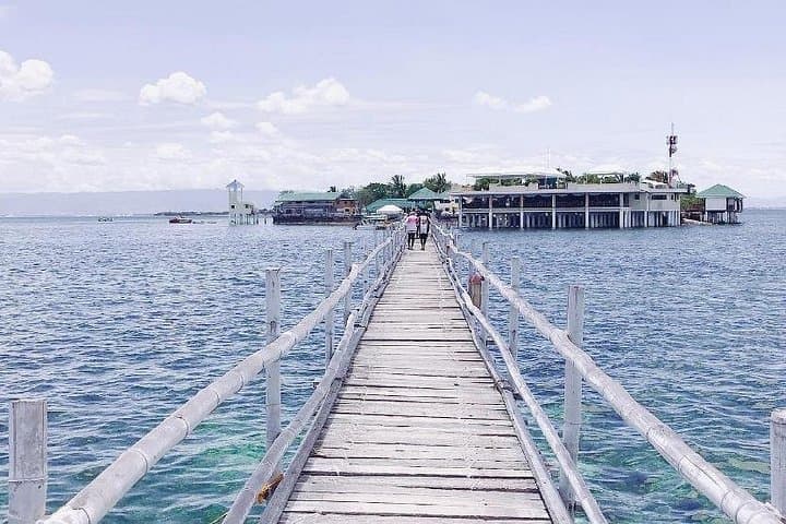 Cebu Three-Island Hopping: Gilutungan, Caohagan & Nalusuan Snorkel Tour photo 3