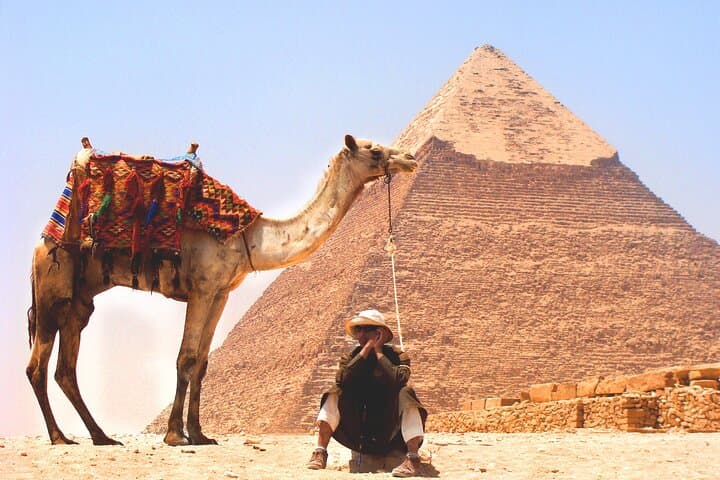 Half-Day Guided Tour: Pyramids of Giza, Sphinx & Lunch photo 2