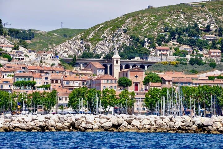 Private Marseille Sightseeing Tour with Driver — Notre-Dame de la Garde, Les Goudes & Coastal Corniche photo 2