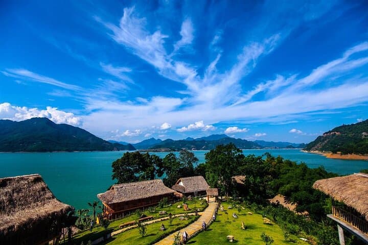 Mai Chau Day Trip from Hanoi: Cycling, Thai Villages & Thung Khe Pass