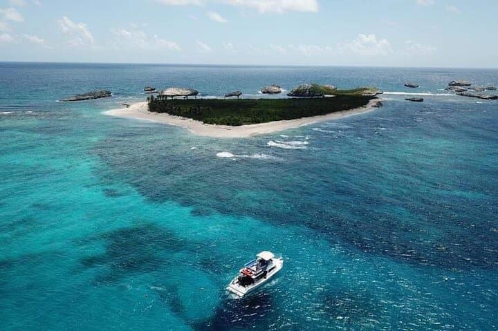 Private Charter to Icacos Island: Snorkel and Beach Day from Fajardo photo 3
