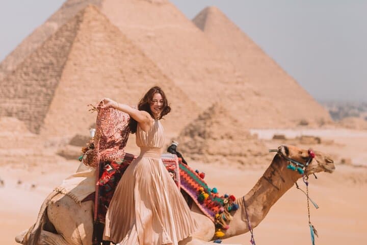 Full-Day Private Tour: Giza Pyramids, Sakkara & Memphis with Camel Ride
