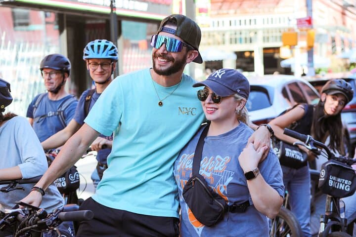 9-Mile NYC Highlights Bike Tour from Brooklyn Bridge to Times Square photo 2