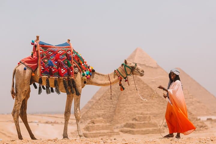 Giza Pyramids & Felucca Ride: Private Half-Day Tour from Cairo