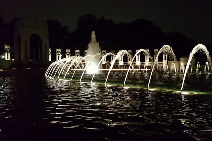 Private Night Tour of Washington DC: Monuments, Memorials & After-Dark History photo 2