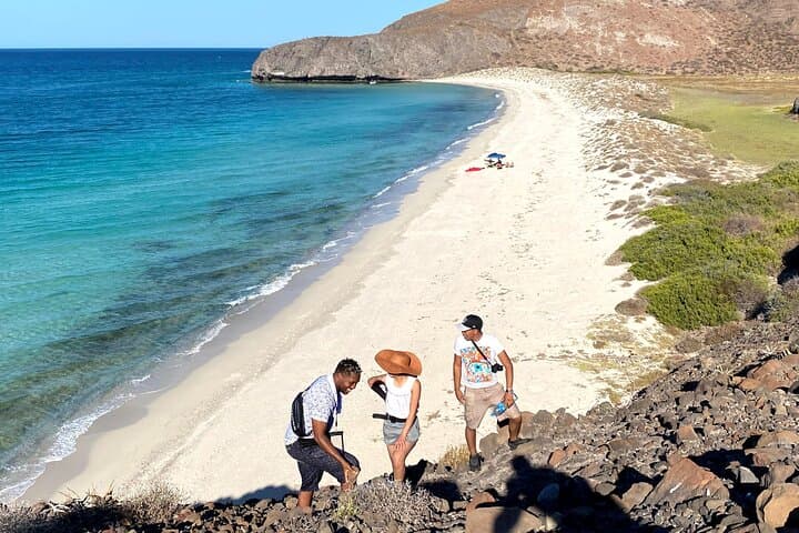 Los Cabos to Playa Balandra Day Tour: Todos Santos, La Paz & Cerritos Sunset photo 5
