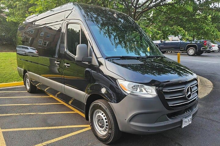 Private Airport Transfer Between DCA & IAD — Door-to-Door Washington DC Shuttle