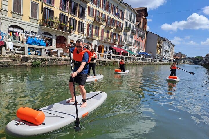 SUP on Milan's Navigli: Darsena to Naviglio Grande Sensory Tour photo 2