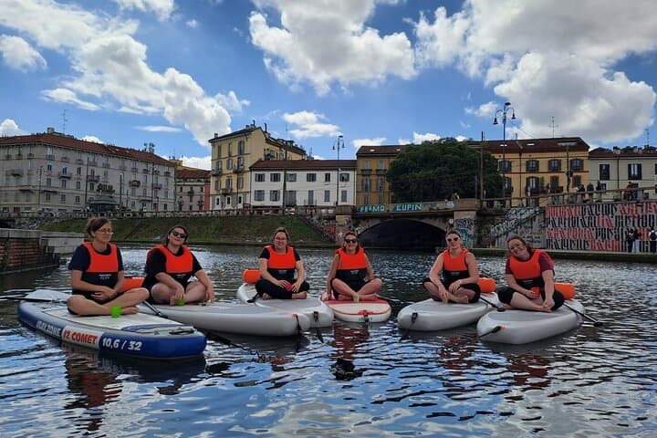 SUP on Milan's Navigli: Darsena to Naviglio Grande Sensory Tour photo 5