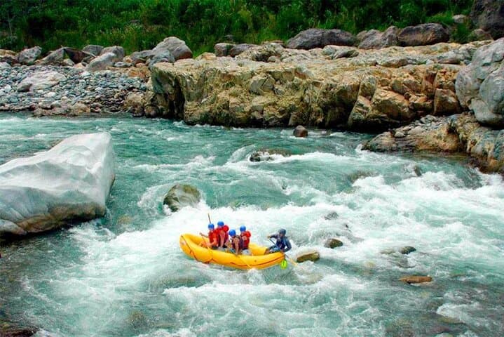 Incredible Rafting on Río Cangrejal: Class III–IV Whitewater Near La Ceiba photo 3