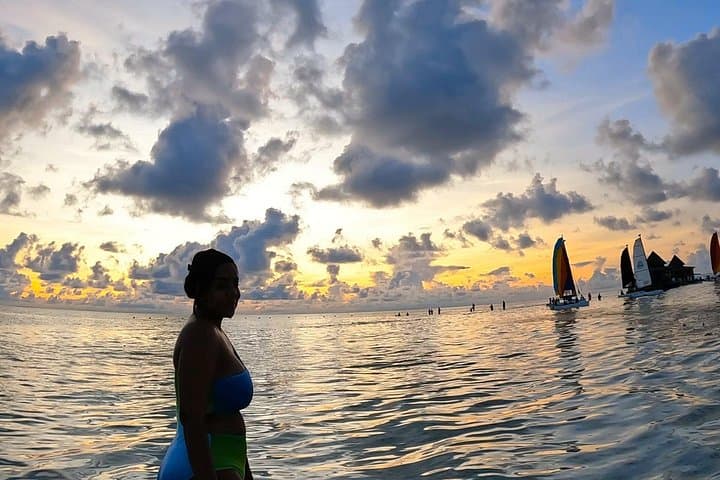 Private Sunrise Pontoon Tour at the Natural Aquarium — San Andrés photo 3