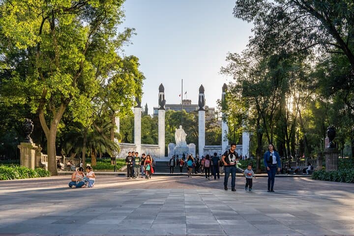 Soar Over Chapultepec: Reforma, Cable Car & Ferris Wheel Tour in Mexico City photo 6