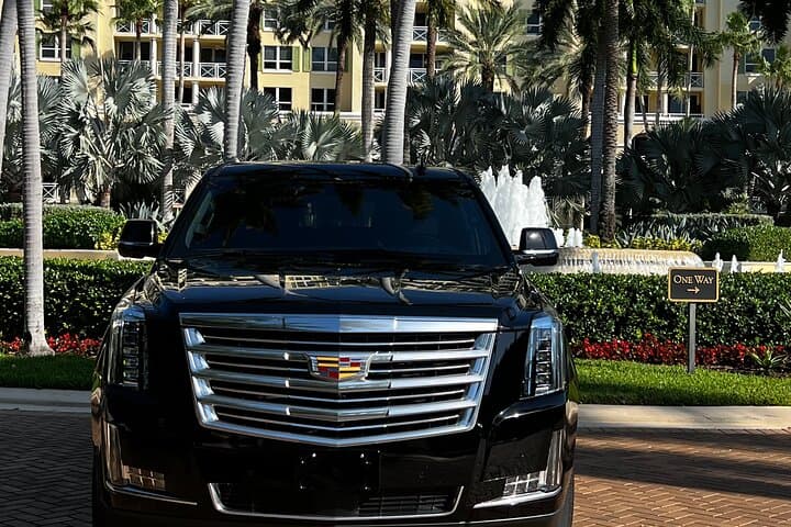 Private SUV Limo Services in Miami: Luxury Ground Transfers & Hourly Chauffeur photo 3