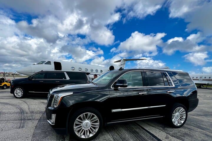 Private SUV Limo Services in Miami: Luxury Ground Transfers & Hourly Chauffeur photo 6