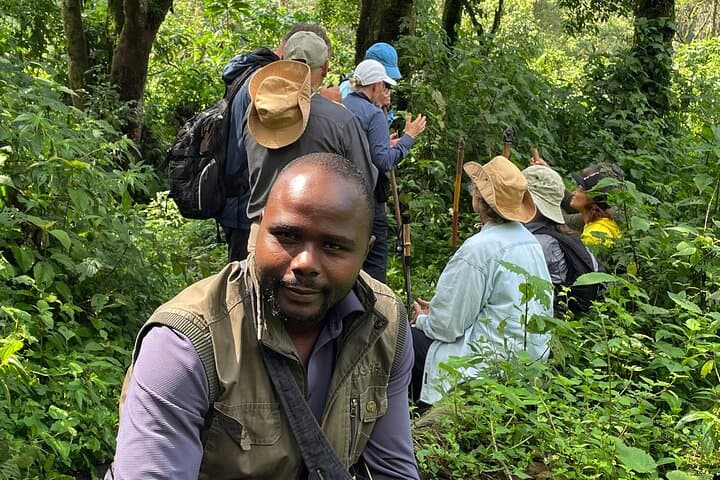 6-Day Rwanda Uganda Gorilla Trekking & Wildlife Safari photo 6