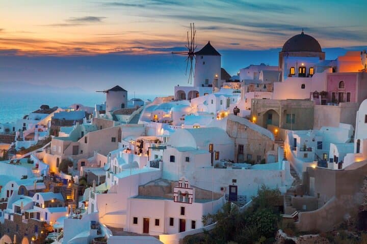 Santorini Caldera Cruise: Volcano Hike, Hot Springs & Oia Sunset