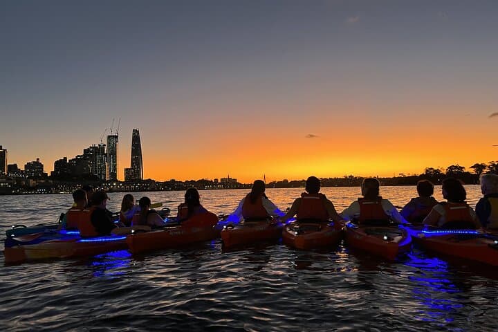 Sunset Kayak on Sydney Harbour: Paddle Past the Opera House & Harbour Bridge photo 5