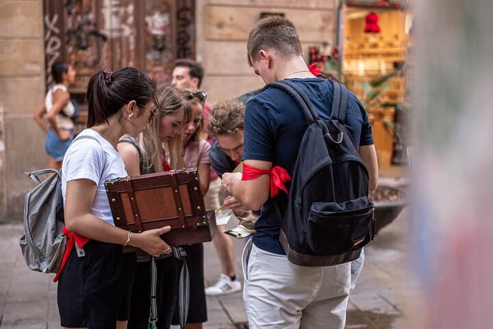Goldheist: Private Offline Escape Game Through El Born, Barcelona photo 6