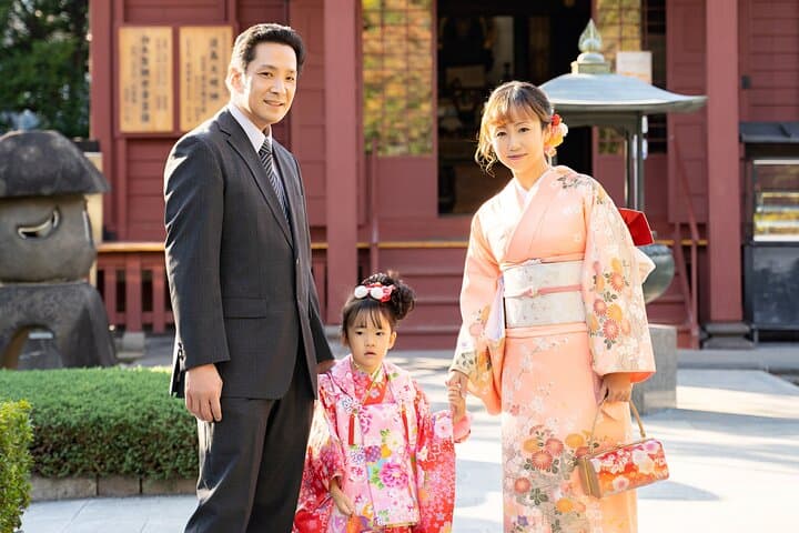 Family Kimono and Temple Photoshoot in Asakusa — Kimono Rental & Photography in Tokyo photo 4