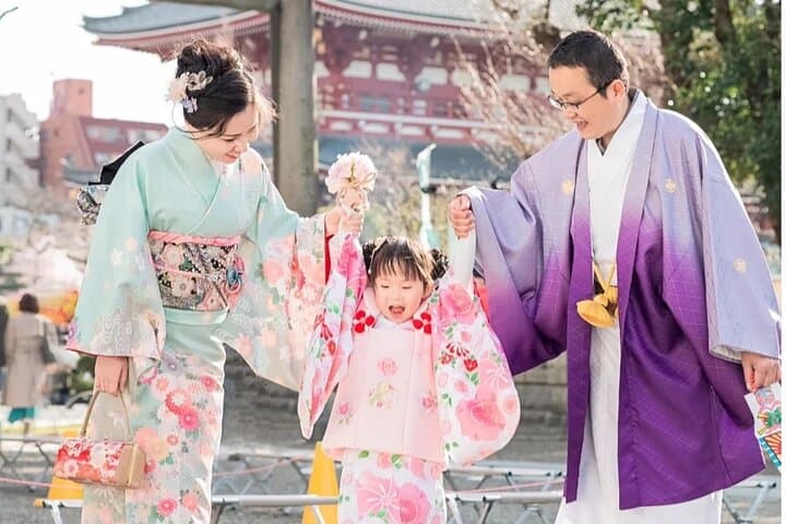 Family Kimono and Temple Photoshoot in Asakusa — Kimono Rental & Photography in Tokyo photo 6