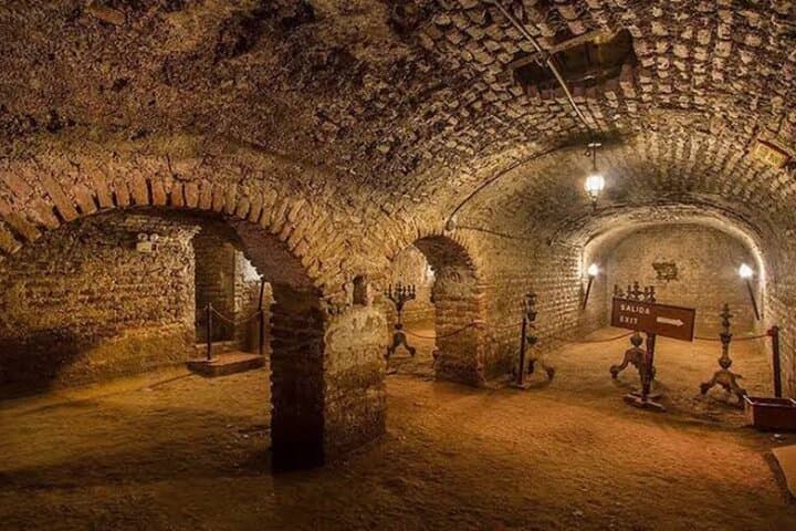 Lima walking tour: Miraflores, Centro & San Francisco Catacombs with bus ticket photo 2