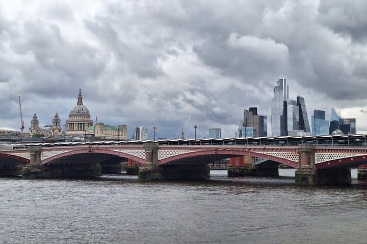 Big Ben to Borough Market: 2-Hour Iconic London Walking Tour photo 1
