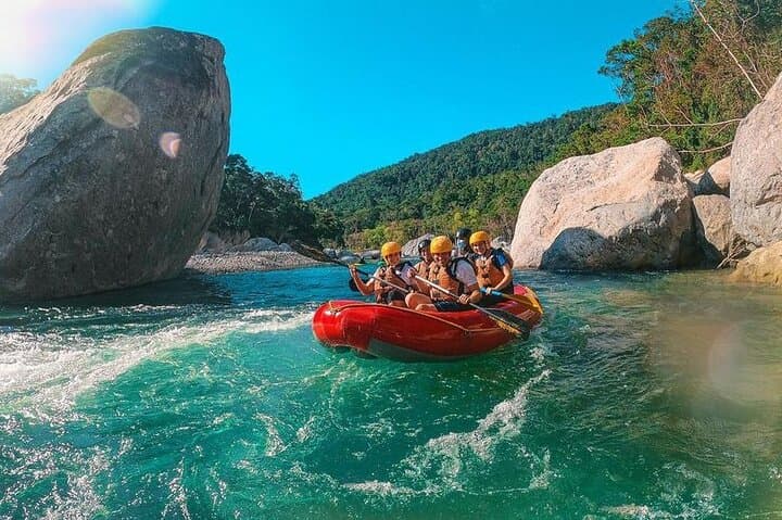 Incredible Rafting on Río Cangrejal: Class III–IV Whitewater Near La Ceiba photo 2