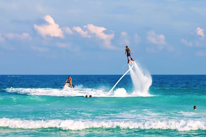 Flyboard Hurghada: 30-Minute Flyboard Experience with Private Transfer