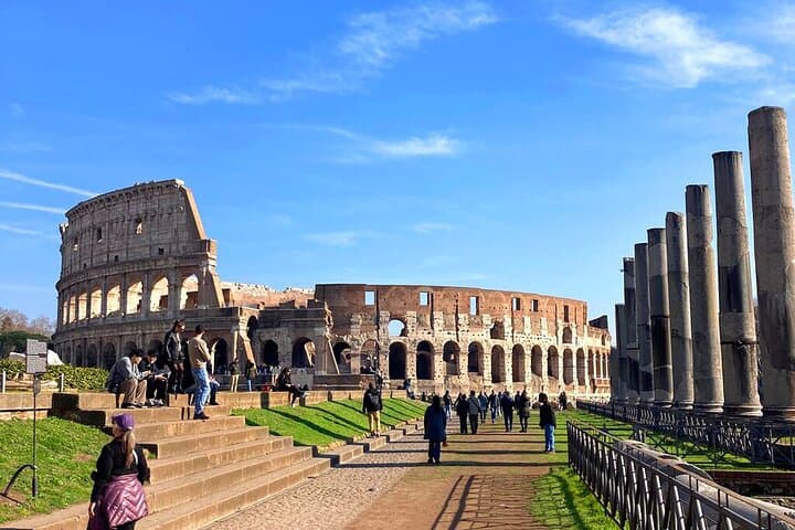 Skip-the-Line Colosseum Ticket with Roman Forum & Palatine Hill Audio Guide photo 1