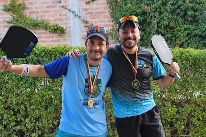 Play Pickleball on the Equator: Quito Morning and Afternoon Social Sessions photo 1