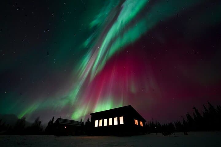 Aurora Camp Fairbanks: Cabin Northern Lights Viewing with Free Photography