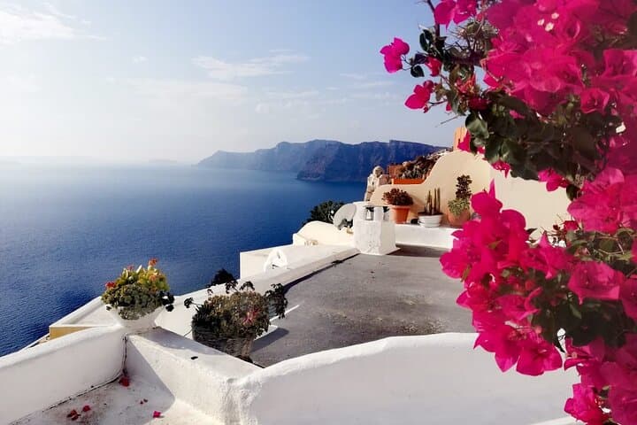 Explore Santorini Stress-Free: Private Highlights Guided Tour
