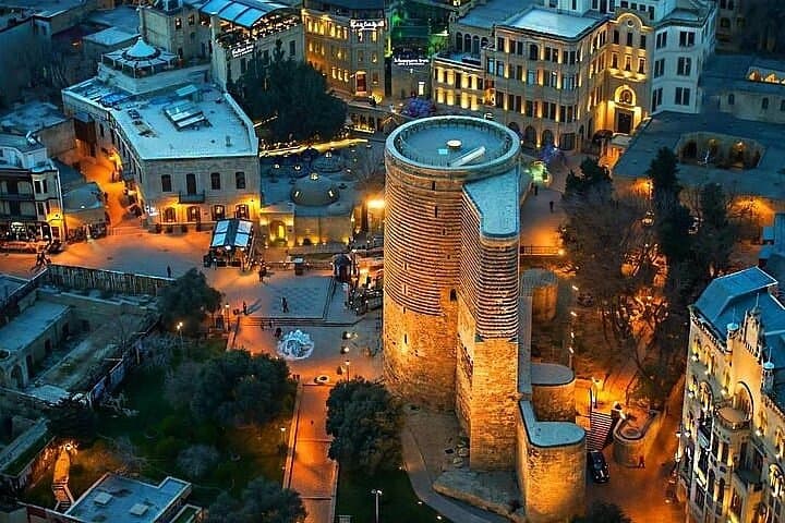 Baku Old City Walking Tour — Icherisheher in Two Hours
