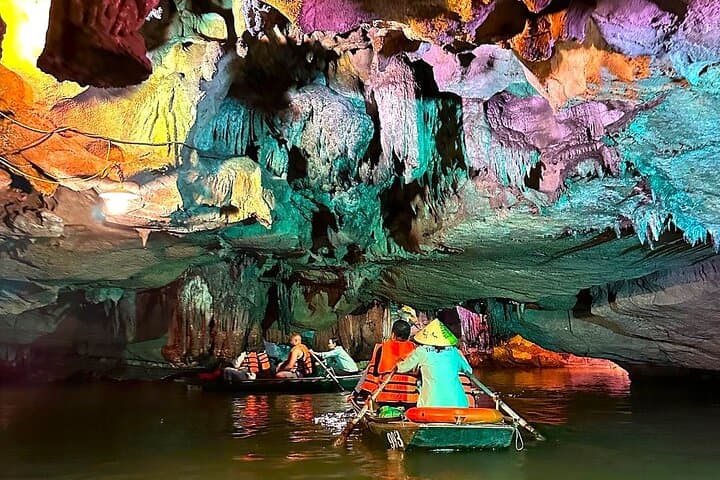 Private Ninh Binh Day Trip: Trang An, Bich Dong & Mua Cave Viewpoint photo 4