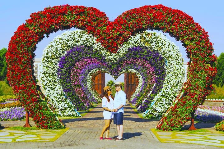 Dubai Miracle Garden Admission & Private Transfers — Visitor Guide and Tips