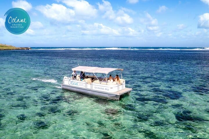 Private Pontoon Cruise to 5 Islands & Blue Bay Marine Park (Mauritius)
