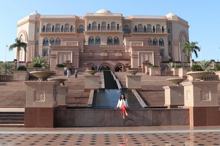 Abu Dhabi Half-Day Sightseeing: Sheikh Zayed, Corniche & Cultural Stops photo 2