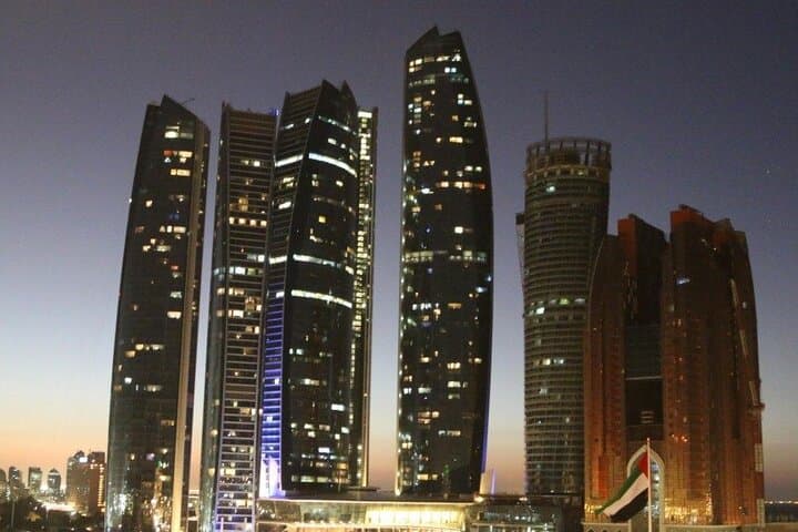 Abu Dhabi Half-Day Sightseeing: Sheikh Zayed, Corniche & Cultural Stops photo 3