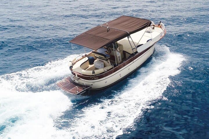 Private Capri Boat Tour with Nerano Stop — Swim Coves & Local Cuisine photo 2