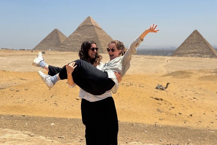 Giza Pyramids & Grand Egyptian Museum: Private Tour with a Female Guide