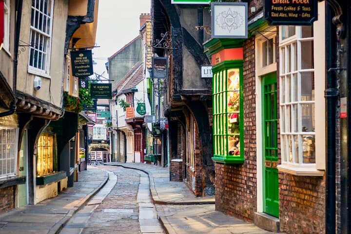 York Historical Gems Walking Tour & Chocolate Taster photo 3