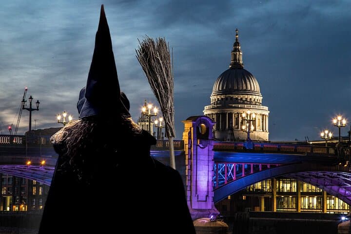 London Witches and History Walking Tour: Southwark & Thames Witchcraft Walk
