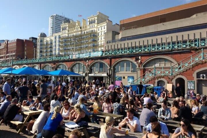 Brighton Walking Tour: Landmark Stroll with Light Meal in The Lanes & North Laine photo 2