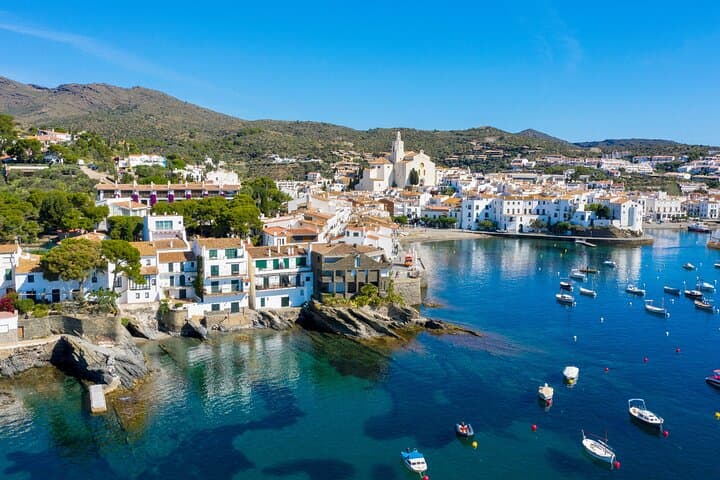Cadaqués Wine & Dalí House Private Full-Day Tour from Barcelona photo 2