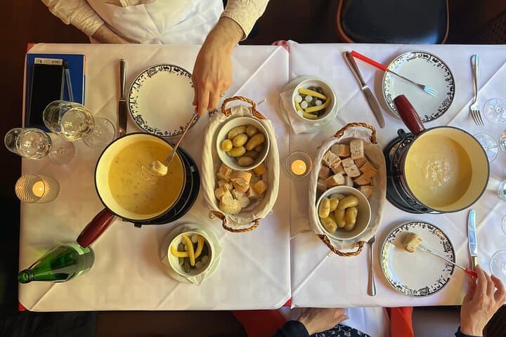 Zurich Private Walking Food Tour: Old Town Tastings & Chocolate Trails photo 3