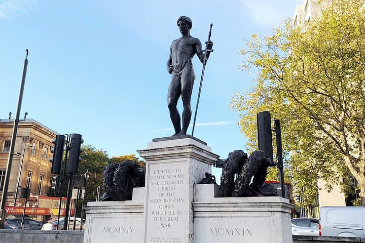 Buckingham Palace to Big Ben: 2-Hour London Walking Tour photo 5