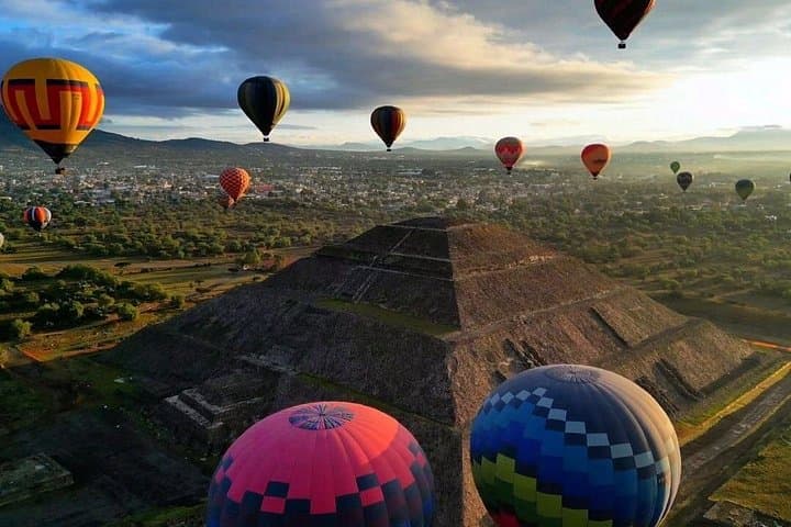 Hot Air Balloon Over Teotihuacan: Sunrise Flight, Cave Breakfast & Round‑Trip from Mexico City