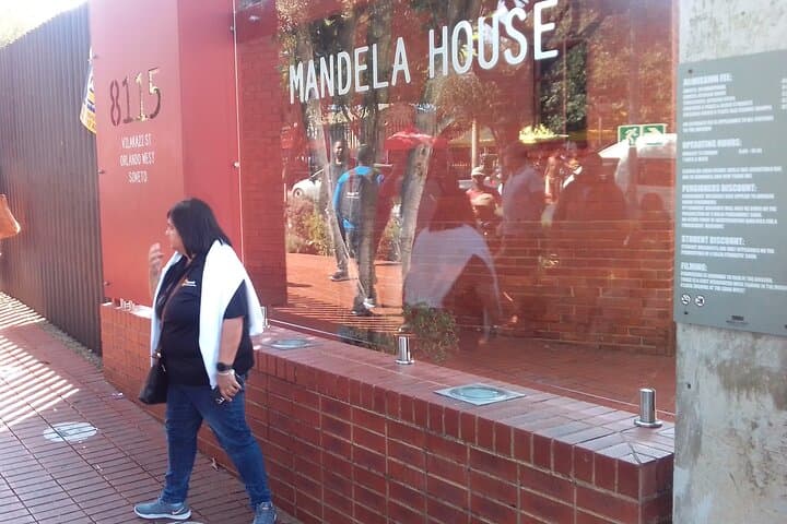 Half-Day Apartheid Museum & Soweto Tour — History, Culture and Practical Tips photo 2